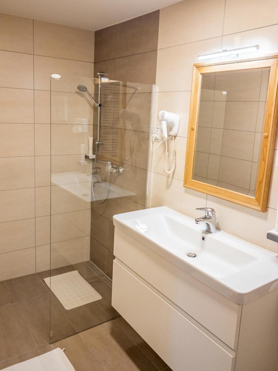 Guest House Pri Cesarju Kamnik Zewnętrze zdjęcie